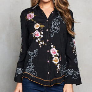 PAPARAZZI - Embroidery Black Blouse