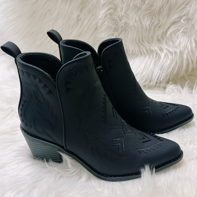 PIERRE DUMAS - Black Whitney Boots