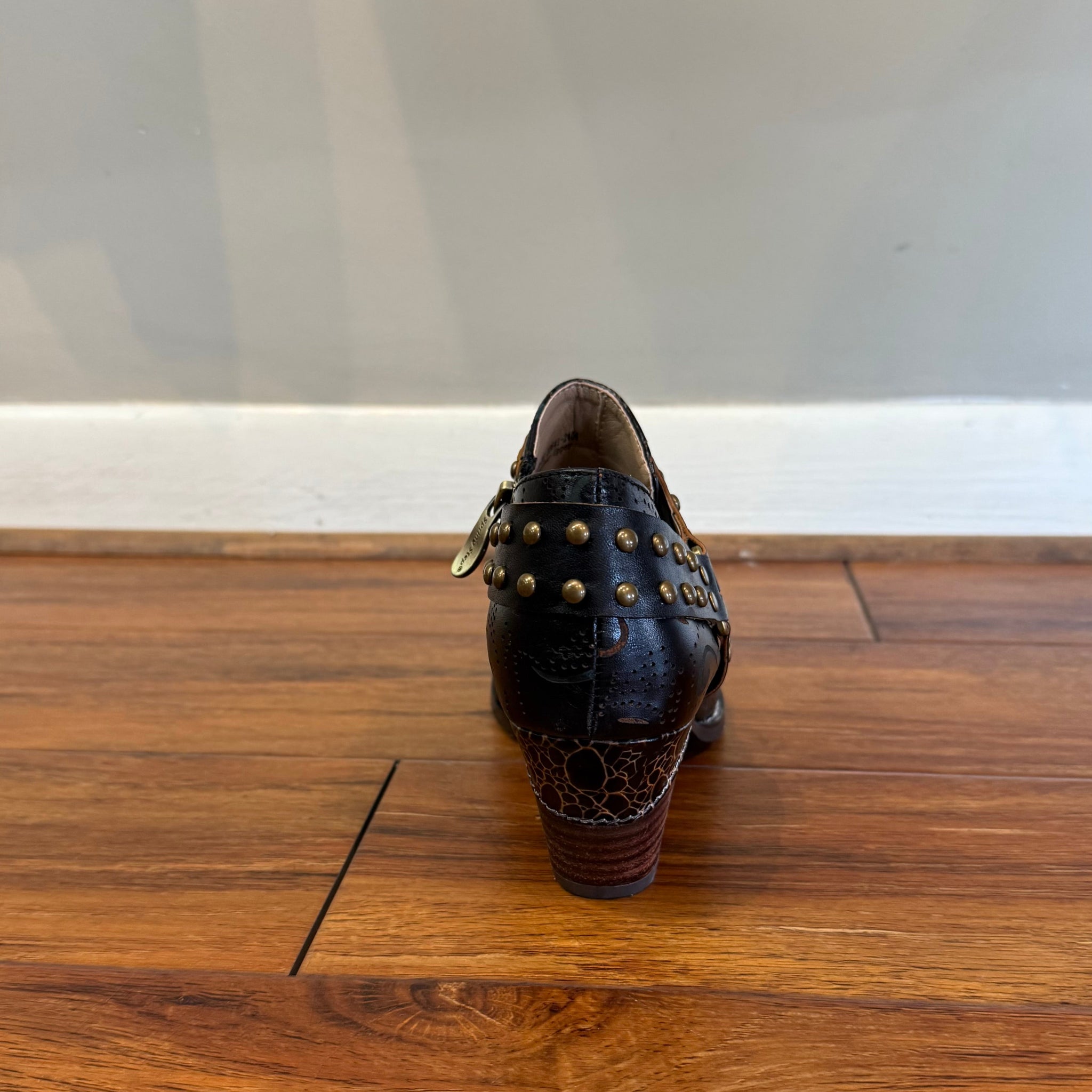 L'ARTISTE - Black Leather Heel Boots