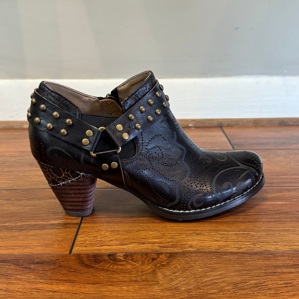 L'ARTISTE - Black Leather Heel Boots