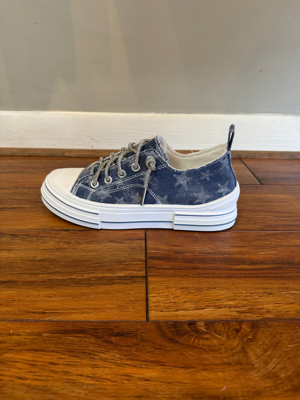 VERY G - Aman Navy Star Print Sneakers