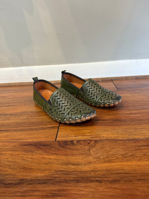 SPRING STEP - Olive Green Leather Slip Ons
