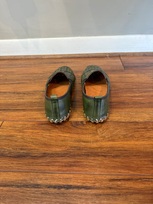 SPRING STEP - Olive Green Leather Slip Ons