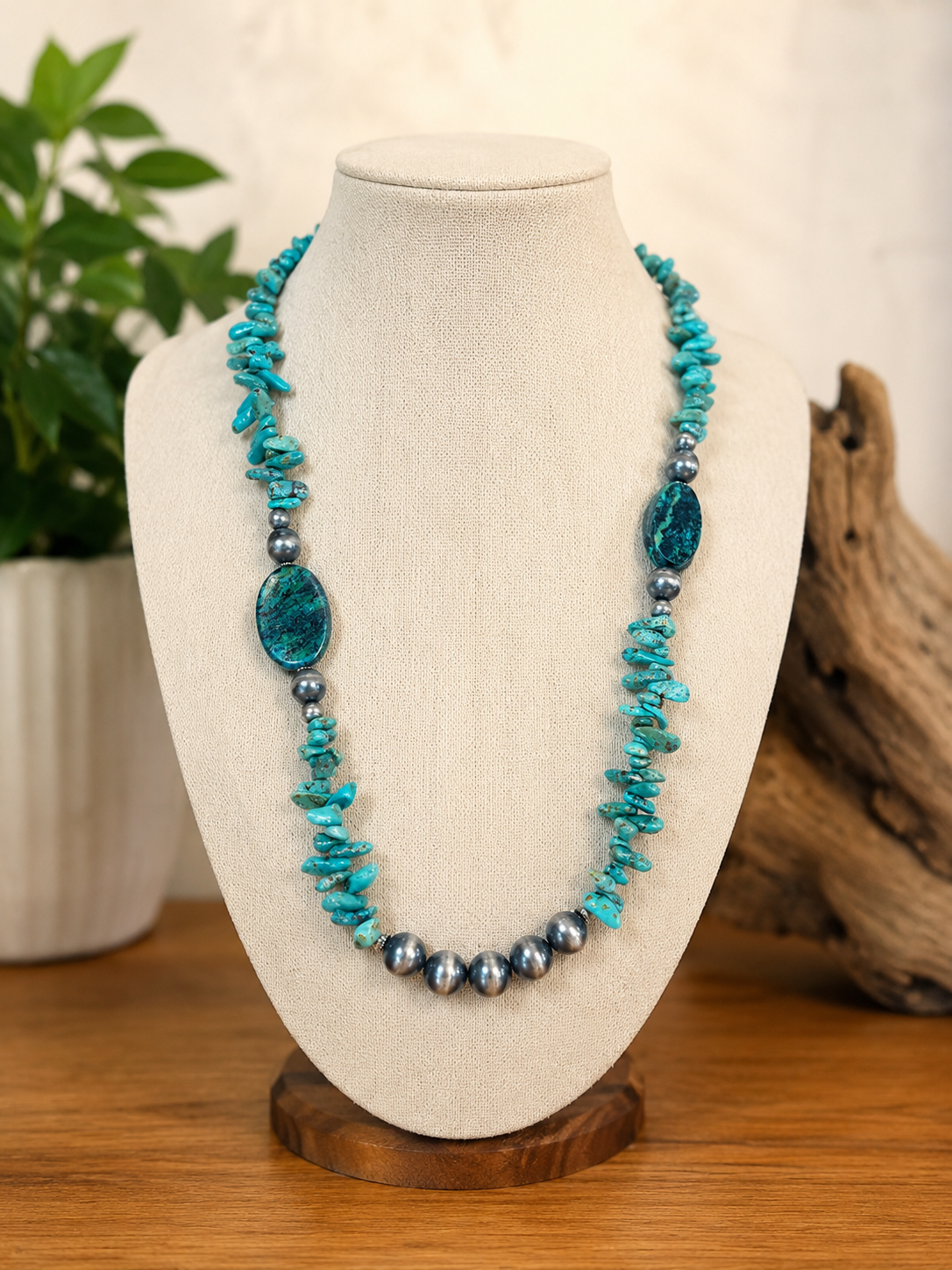 #6 In Step Fashion- Green Stone Necklace 27"