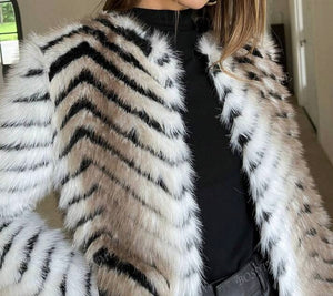 LOVE TOKEN - Zebra Faux Fur Jacket