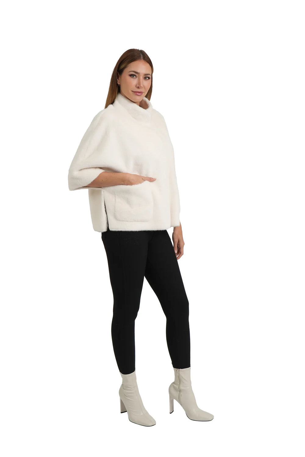 LOVE TOKEN - Ivory Faux Fur Coat